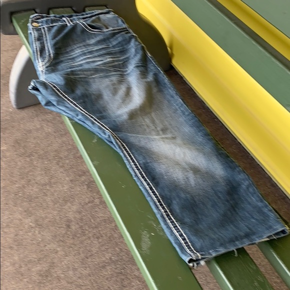 Jeans - Picture 8 of 8